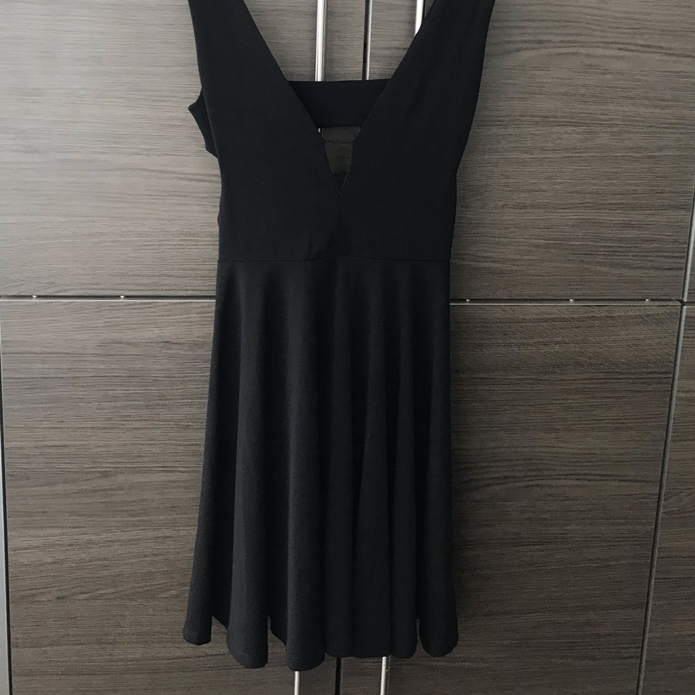 🖤 WORN ONCE Urban Outfitters Silence + Noise Cutout LBD
